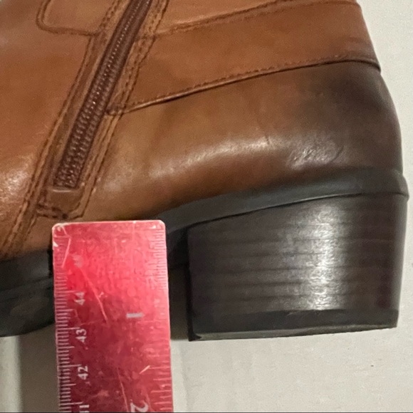 NIB Vince Camuto Bedina brown leather boots. Women’s size 8.5 - Picture 5 of 12